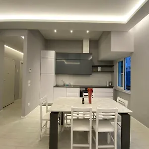  Appartamento Casa Dante: Oneglia Centro-marina-spiagge Italia