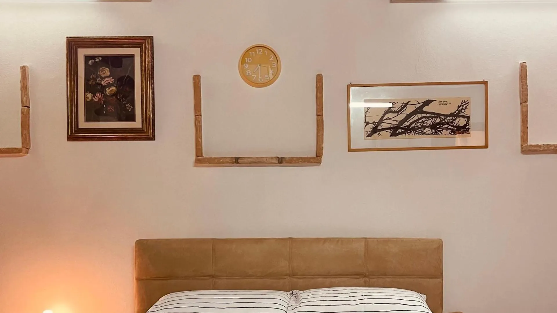 Fontana Suite Iglesias 0*,