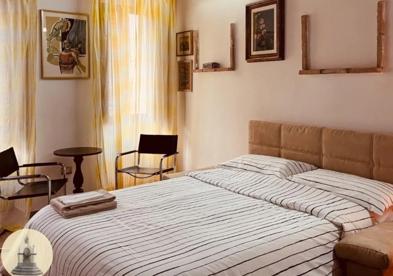Fontana Suite Iglesias 0*,  Italia